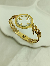 yarım altın takılan kelepçe