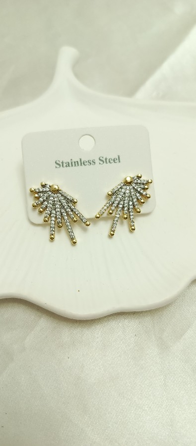 taşlı simetrik küpe