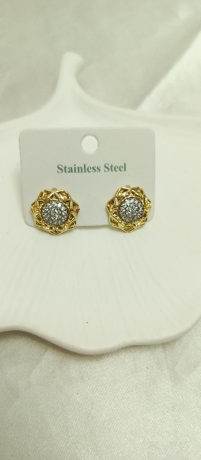 ortası taşlı küpe