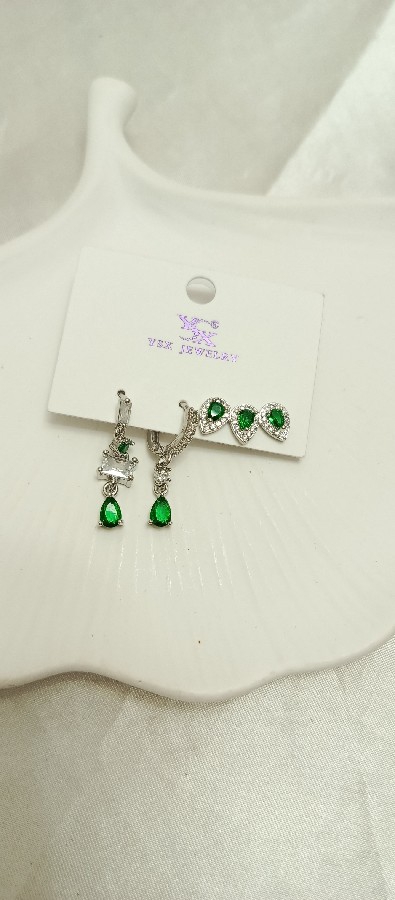 3lü zümrüt yeşilli küpe