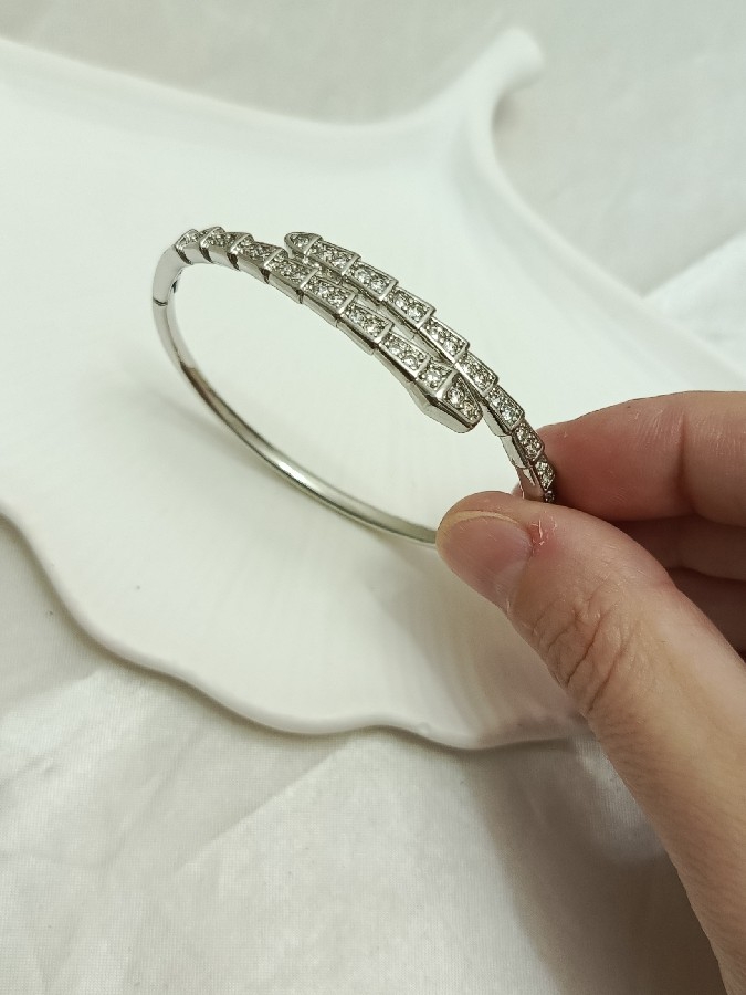 taşlı yılanlı silver kelepçe